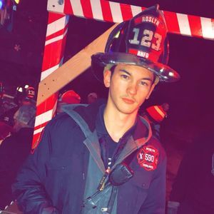 Meet your Posher, Alex